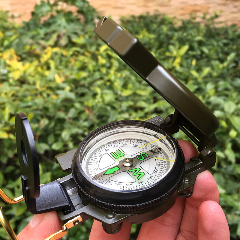 Compass Lensatic - เข็มทิศพับได้แบบพกพา ทำจากอลูมิเนียมอัลลอย สีเขียวทหาร พร้อมเลนส์ สำหรับทหาร เดินป่า